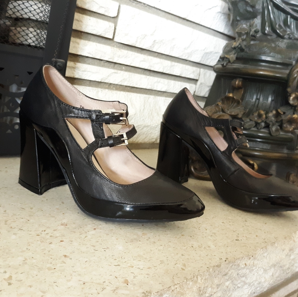 Black Mary Jane heels.